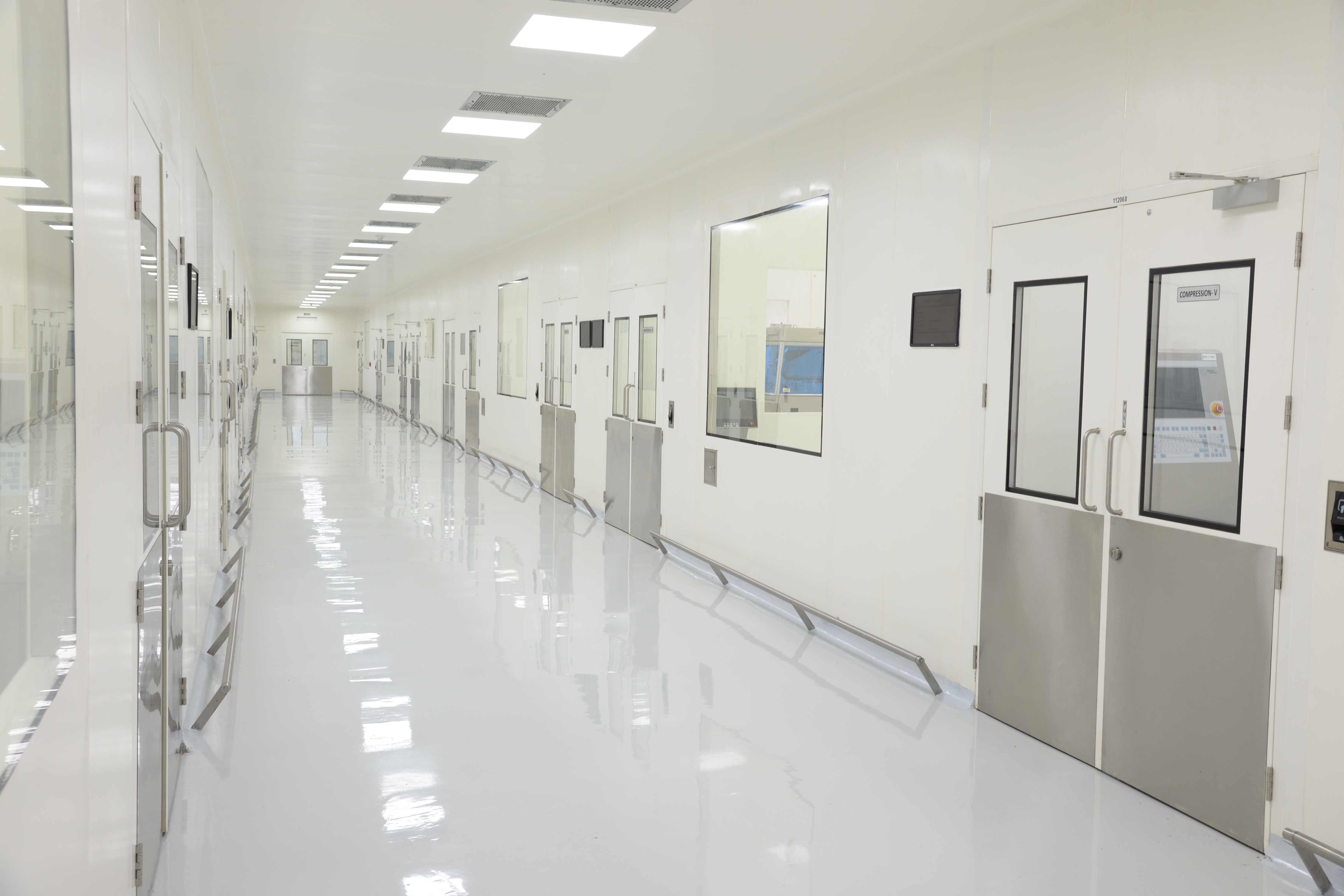 Modular Cleanroom Partitions by Acodor